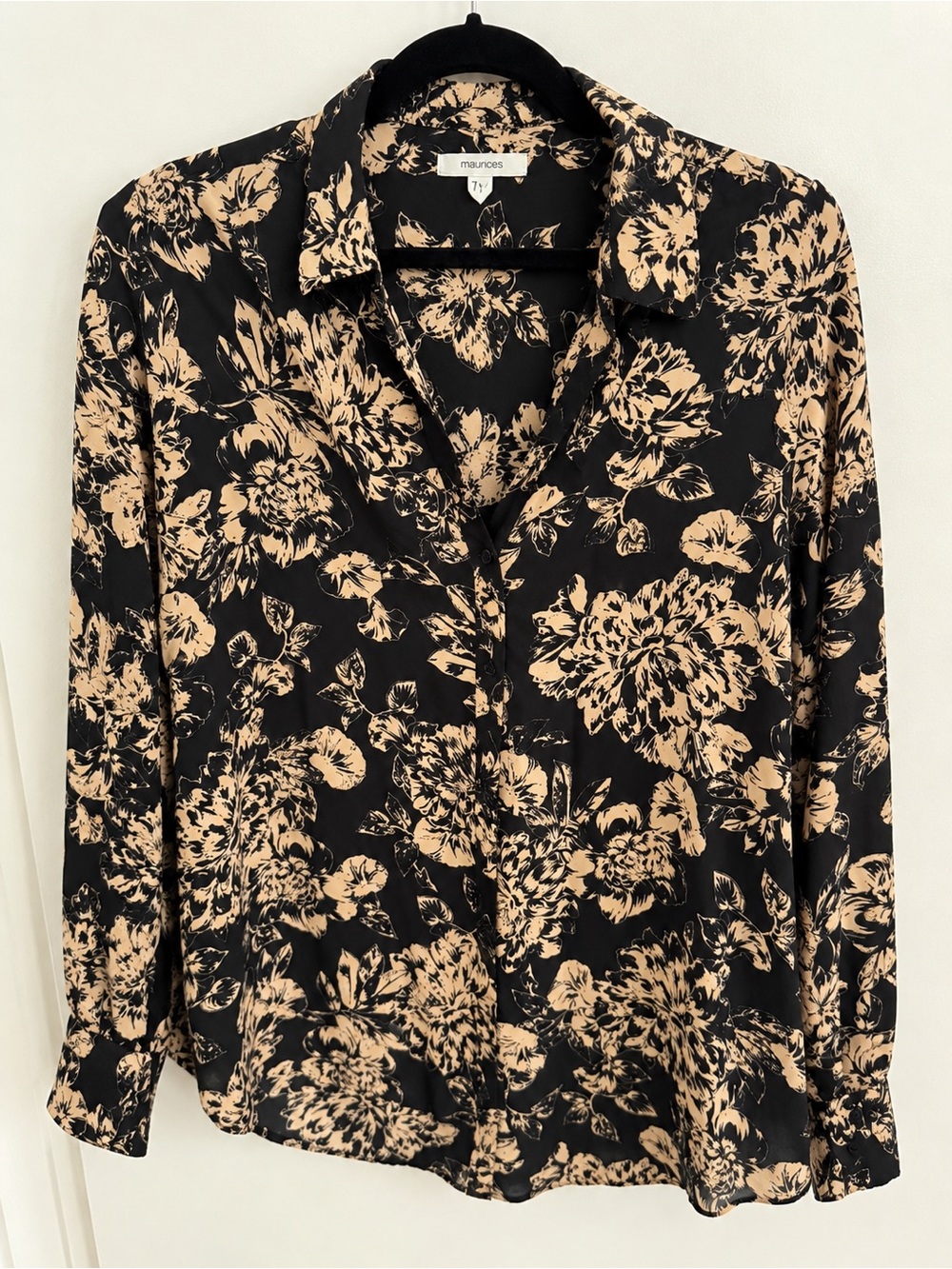Maurices Black & Beige Floral Button-Down Shirt